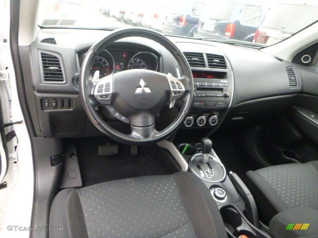 2012 Outlander Sport SE 4WD - Diamond White / Black photo #14