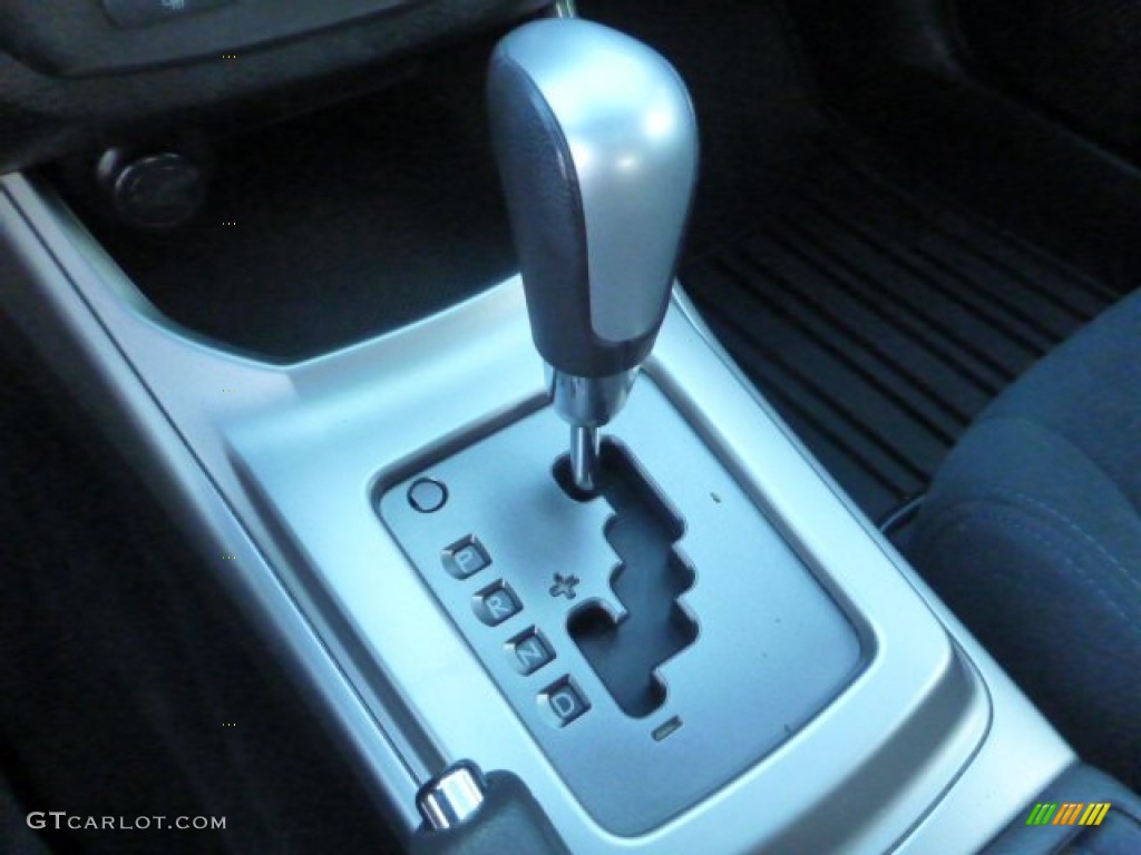2010 Impreza 2.5i Premium Sedan - Spark Silver Metallic / Carbon Black photo #17