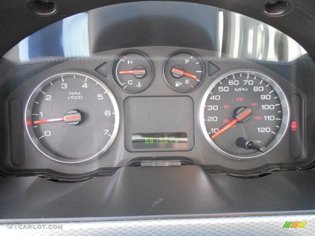 2005 Five Hundred SE - Silver Frost Metallic / Pebble Beige photo #18