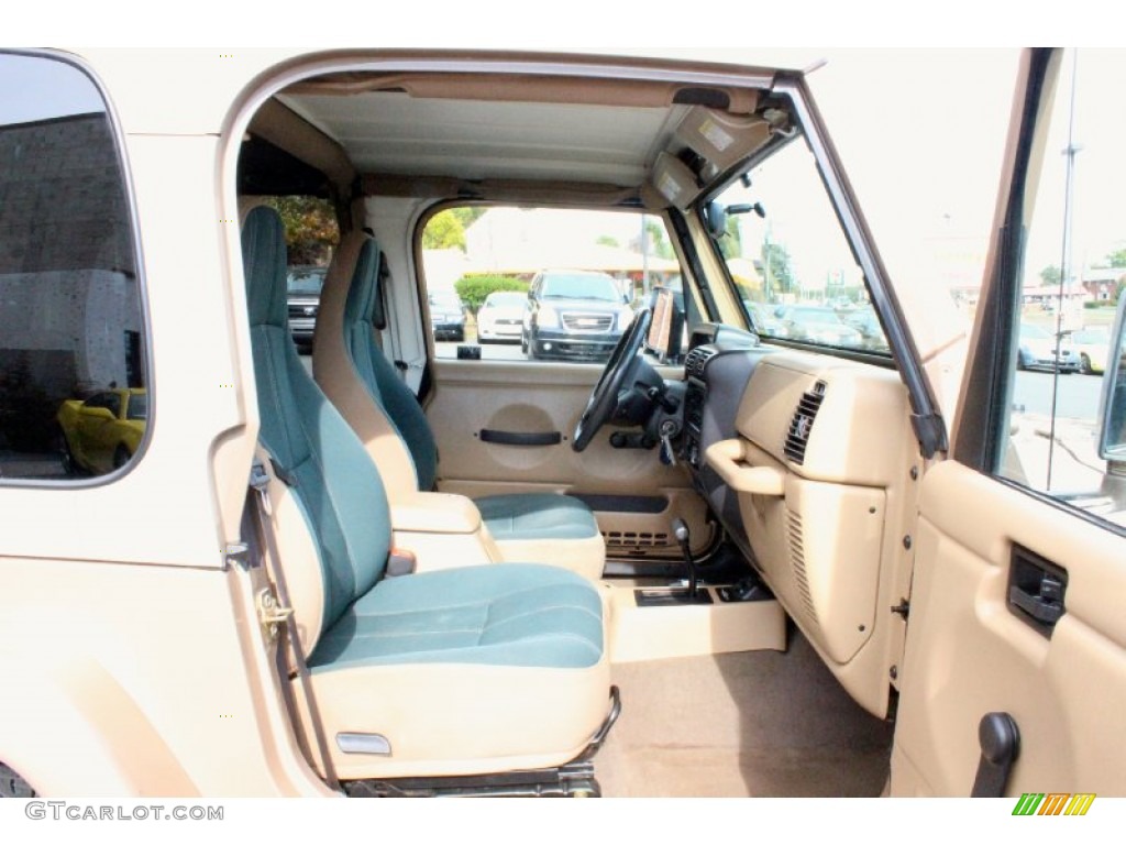 2000 Wrangler Sahara 4x4 - Desert Sand Pearl / Camel/Dark Green photo #23