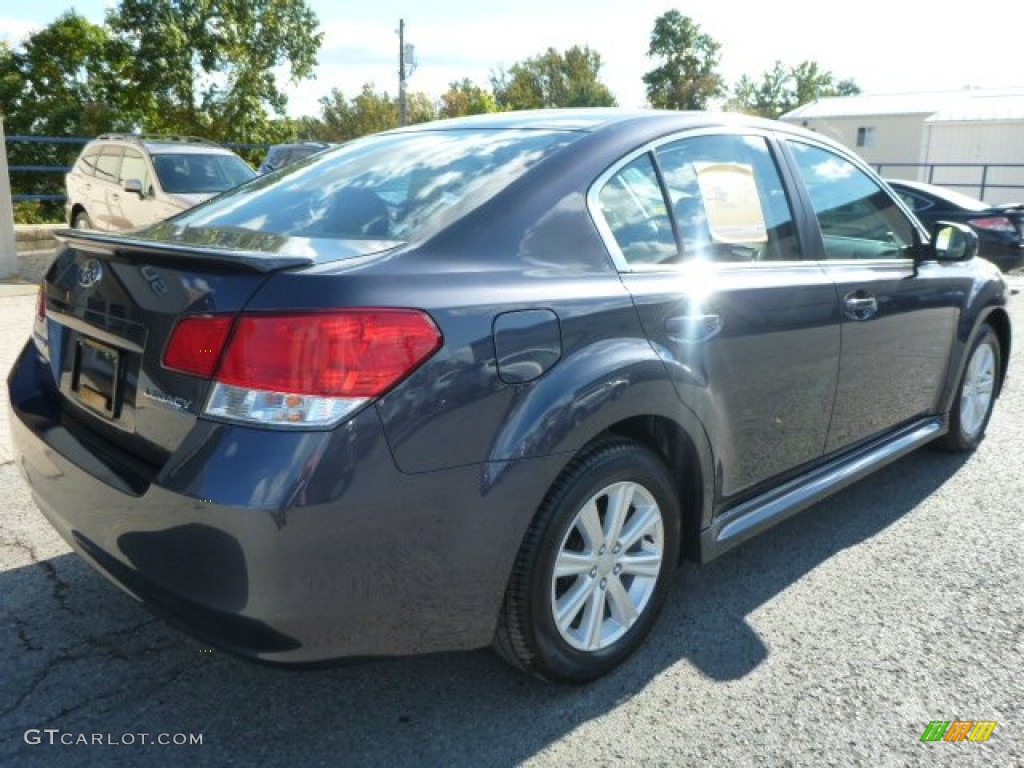 2011 Legacy 2.5i Premium - Graphite Gray Metallic / Off-Black photo #3