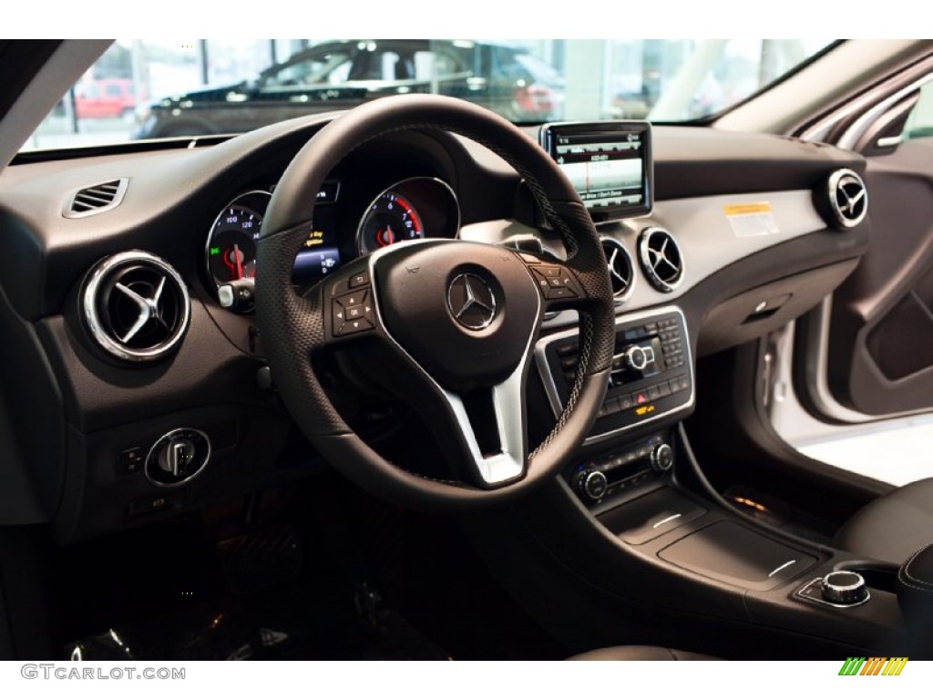 2015 GLA 250 4Matic - Polar Silver Metallic / Black photo #10