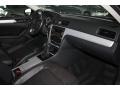 Black - Passat 2.5L SE Photo No. 34