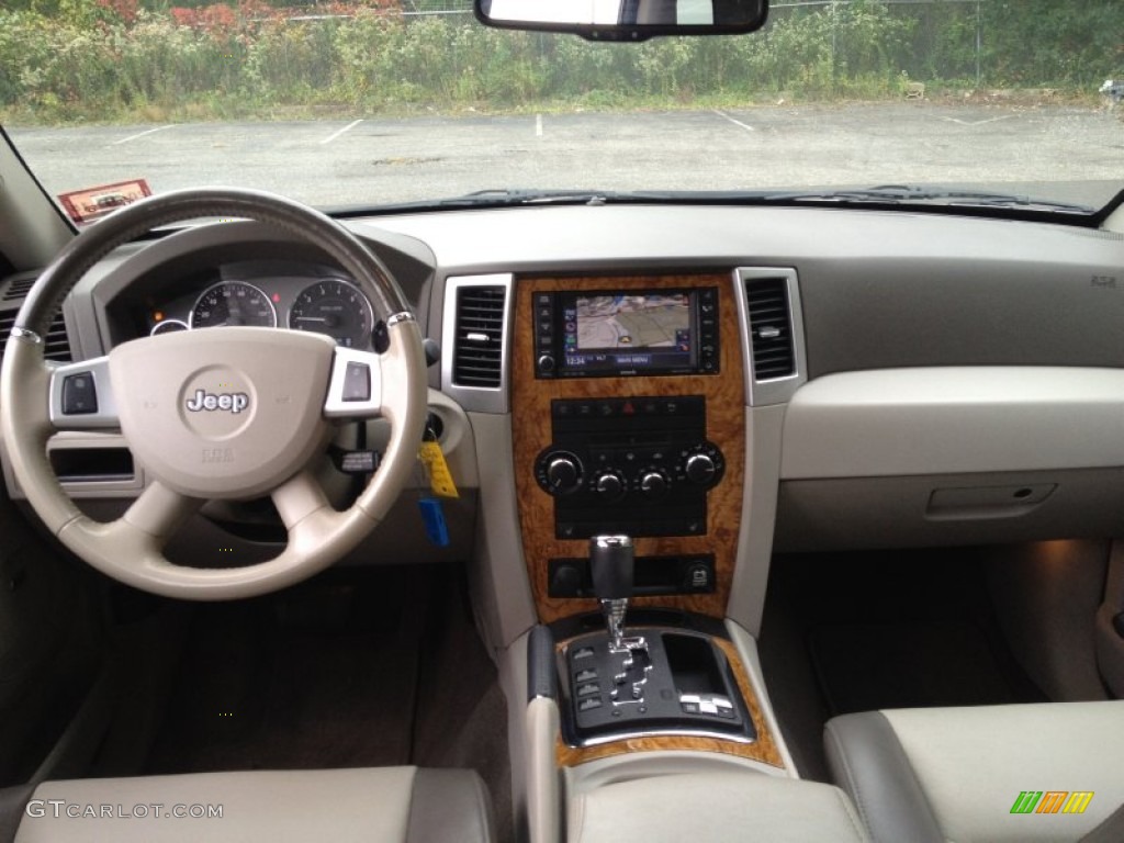 2008 Grand Cherokee Limited 4x4 - Stone White / Dark Slate Gray/Light Graystone photo #15