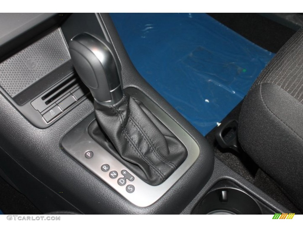 2015 Volkswagen Tiguan S 6 Speed Automatic Transmission Photo #98113004