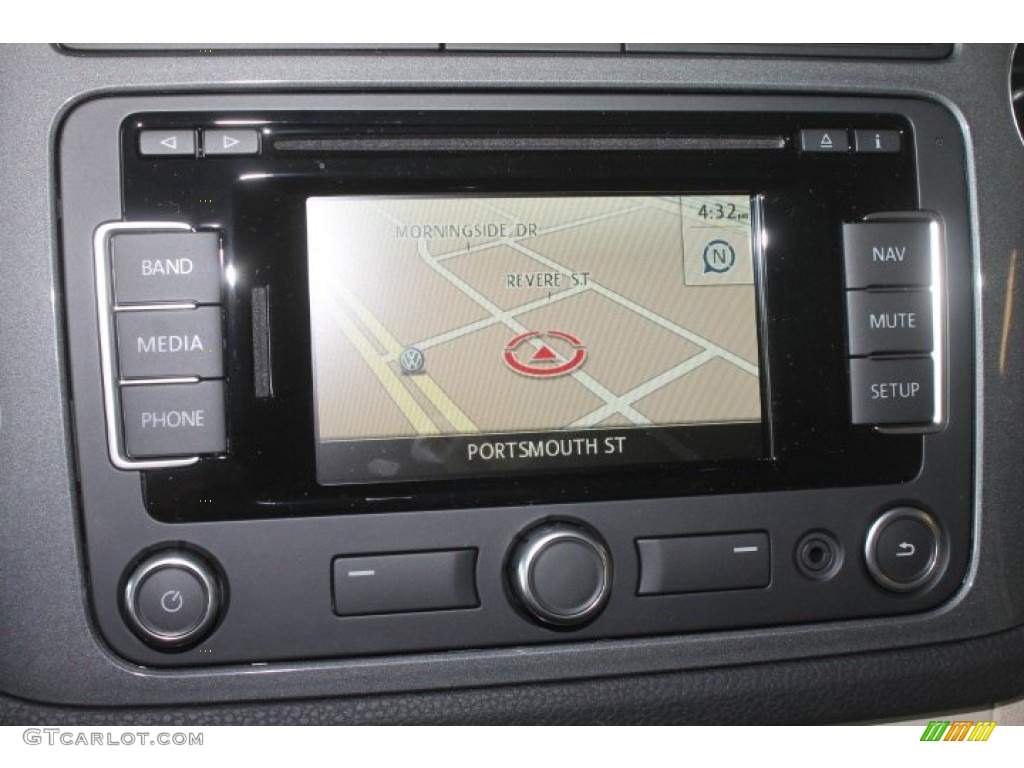 2015 Volkswagen Tiguan SEL Controls Photo #98113643