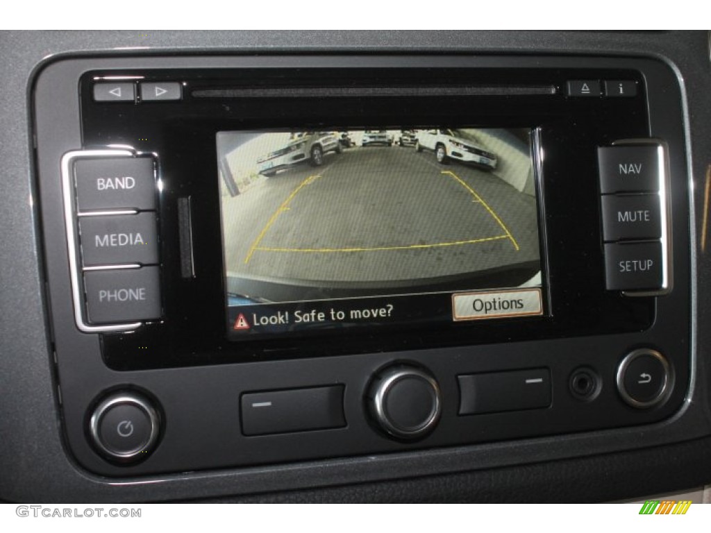 2015 Volkswagen Tiguan SEL Controls Photo #98113667