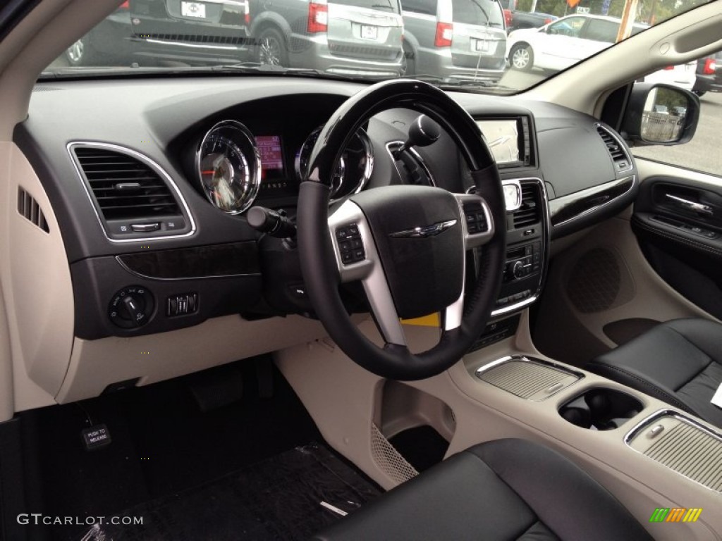 2015 Chrysler Town & Country Limited Platinum Interior Color Photos