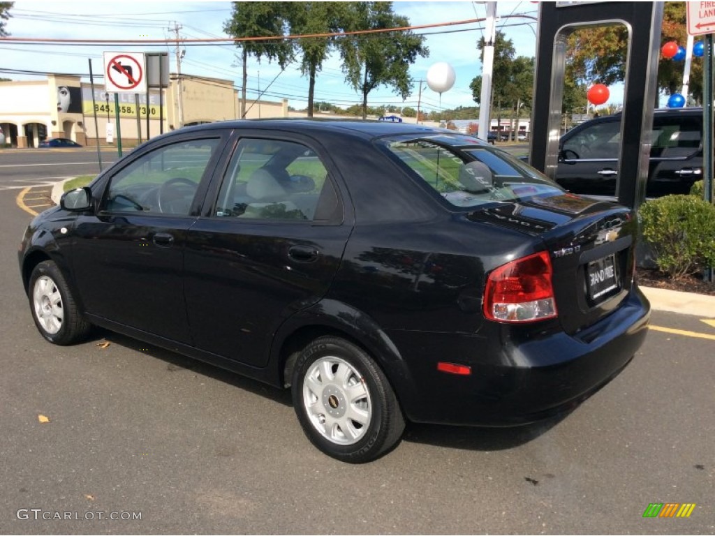 2005 Aveo LT Sedan - Black / Gray photo #7