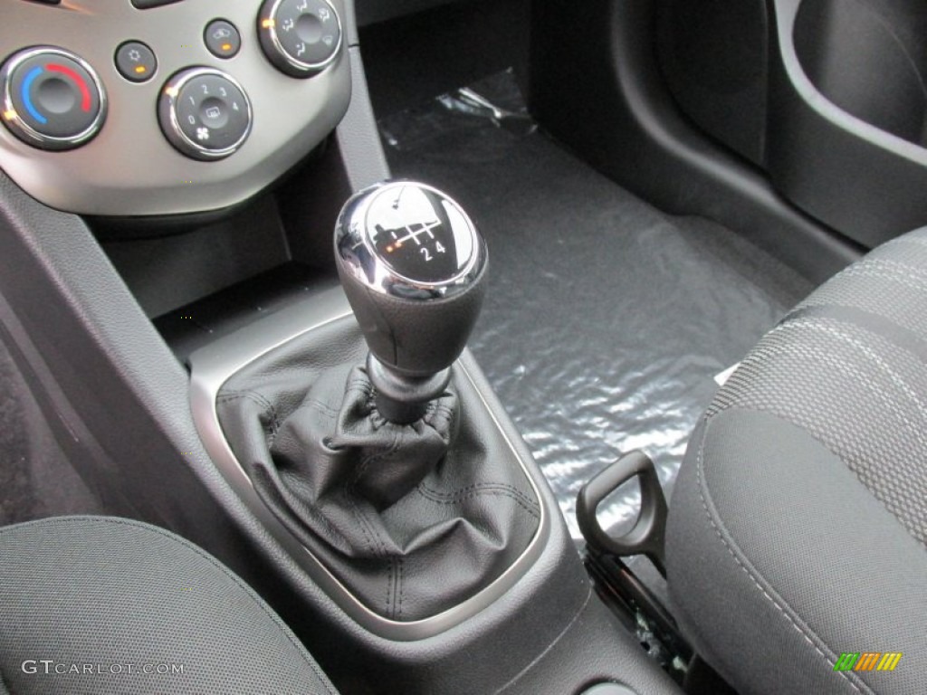 2015 Chevrolet Sonic LT Sedan 5 Speed Manual Transmission Photo #98119334