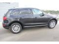Brilliant Black - Q5 3.2 Premium quattro Photo No. 10