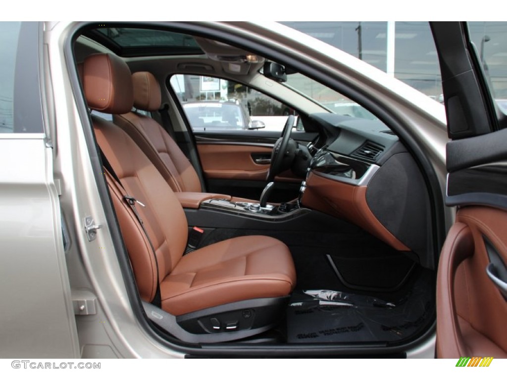 2012 BMW 5 Series 528i xDrive Sedan Front Seat Photo #98122409