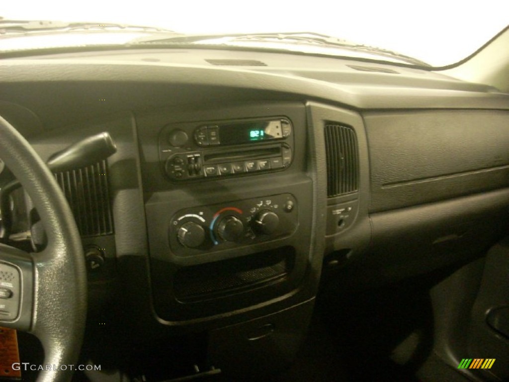 2004 Ram 1500 ST Regular Cab - Atlantic Blue Pearl / Dark Slate Gray photo #10