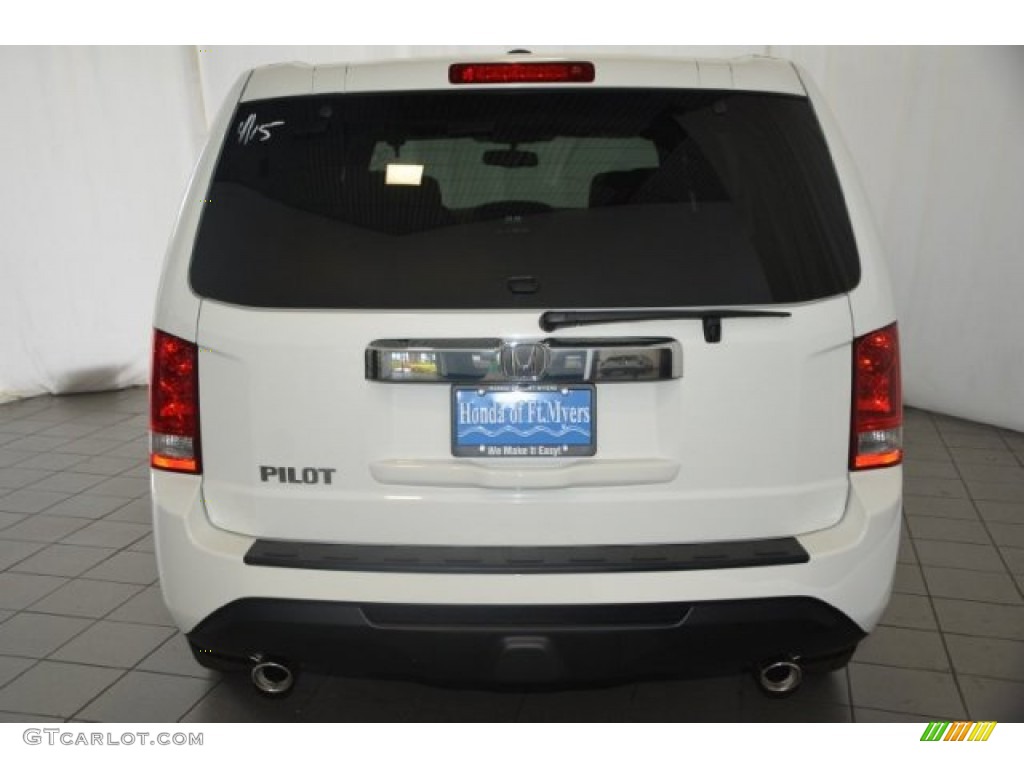 2015 Pilot EX-L - Taffeta White / Gray photo #6
