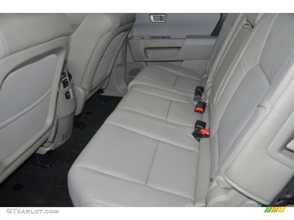 2015 Pilot EX-L - Taffeta White / Gray photo #18