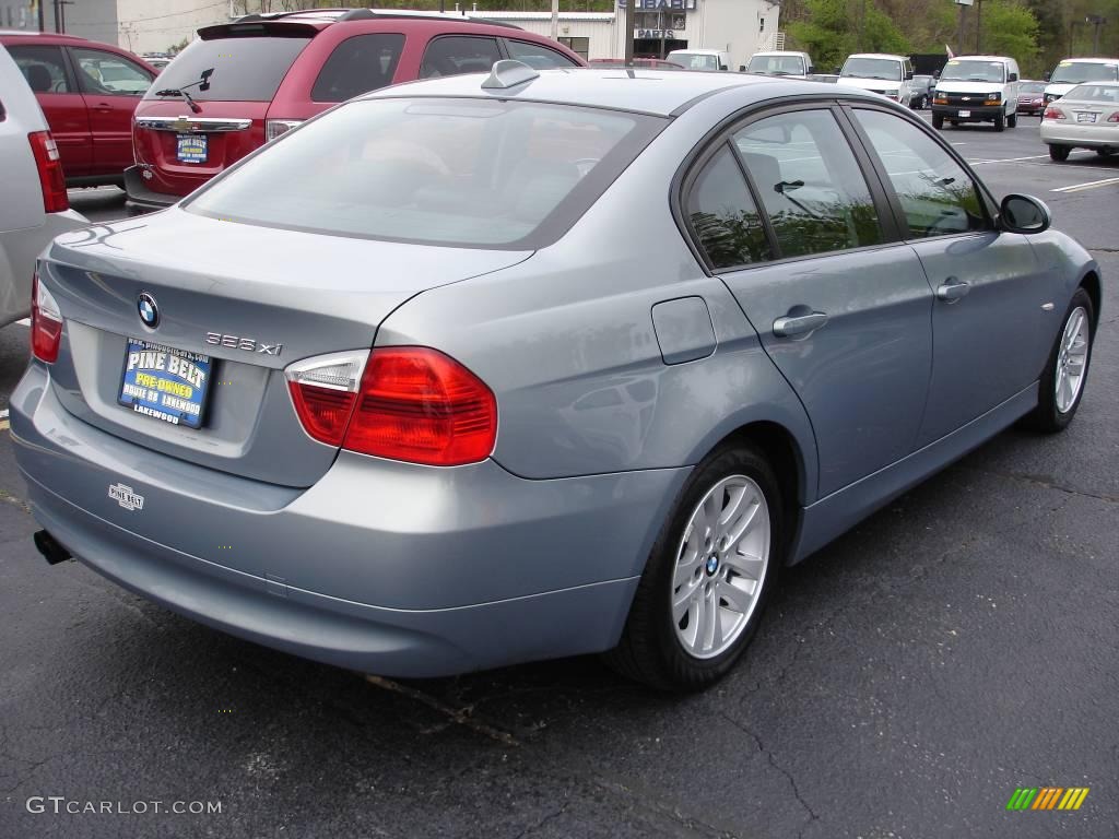 2007 3 Series 328xi Sedan - Arctic Metallic / Black photo #4