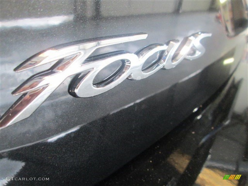 2014 Focus ST Hatchback - Tuxedo Black / ST Smoke Storm/Charcoal Black Recaro Sport Seats photo #6