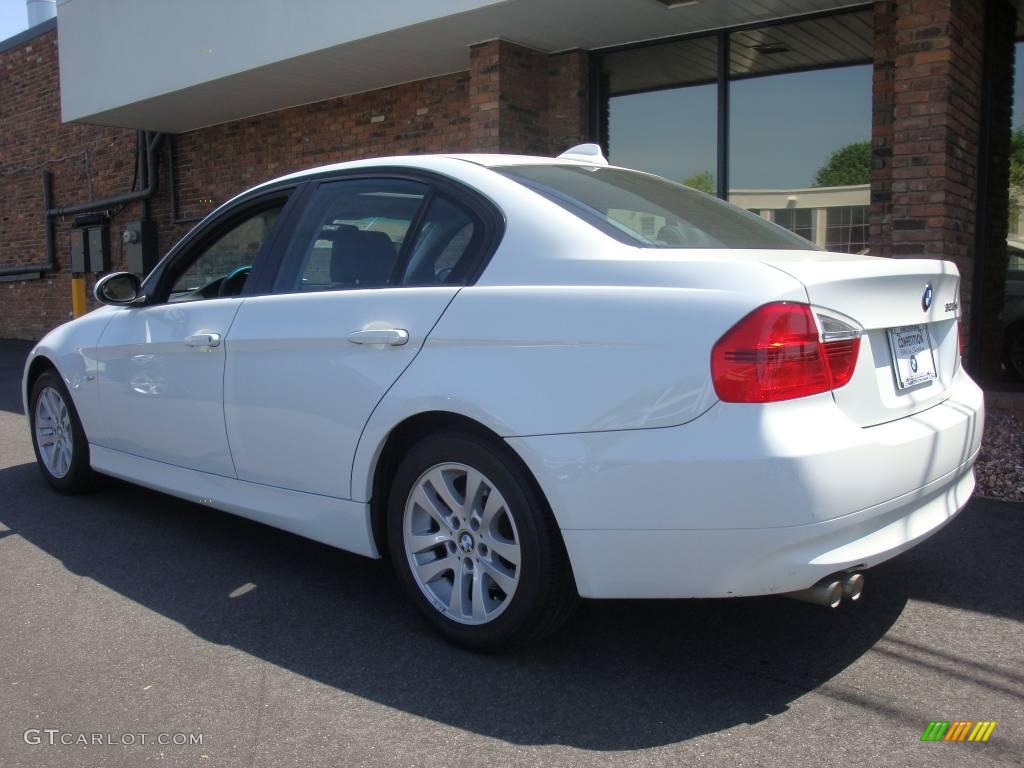 2007 3 Series 328xi Sedan - Alpine White / Black photo #4