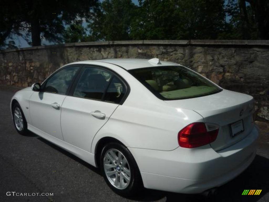 2007 3 Series 328i Sedan - Alpine White / Beige photo #4