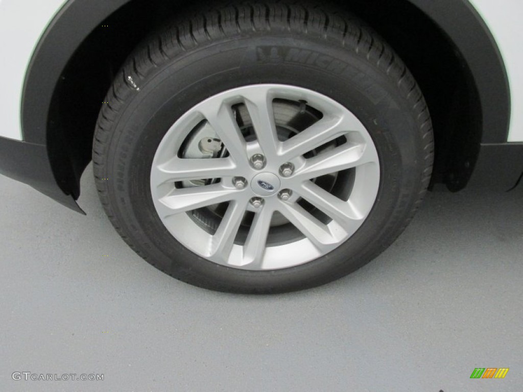 2015 Explorer XLT - Oxford White / Medium Light Stone photo #11