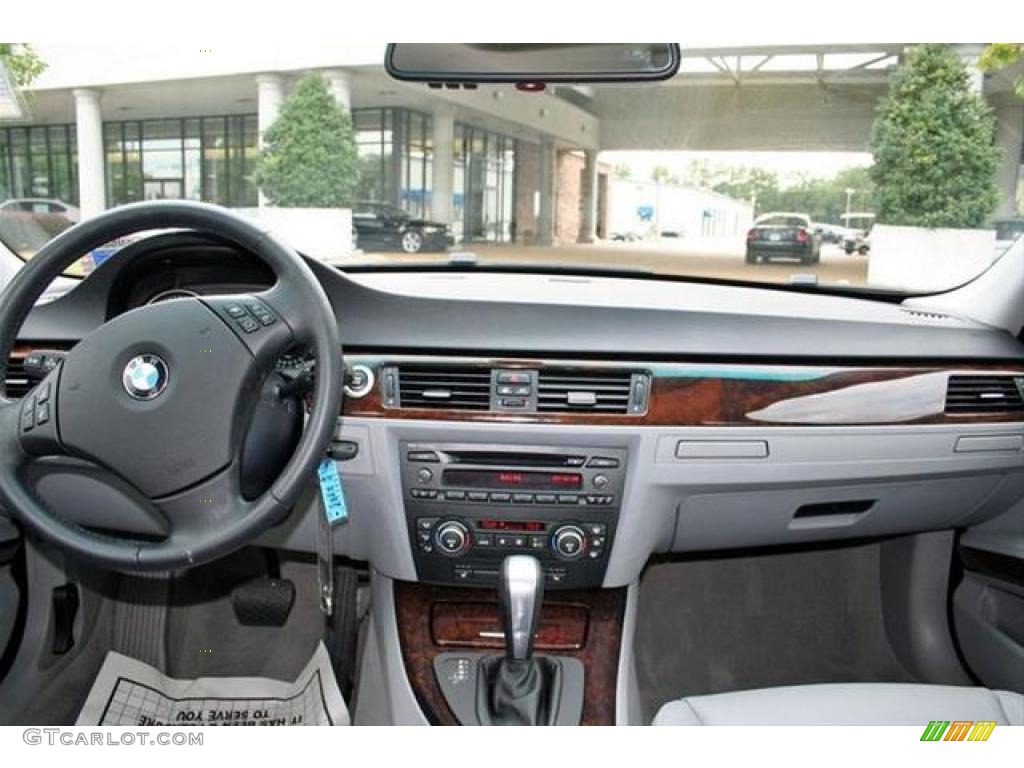 2007 3 Series 328i Sedan - Titanium Silver Metallic / Grey Dakota Leather photo #22