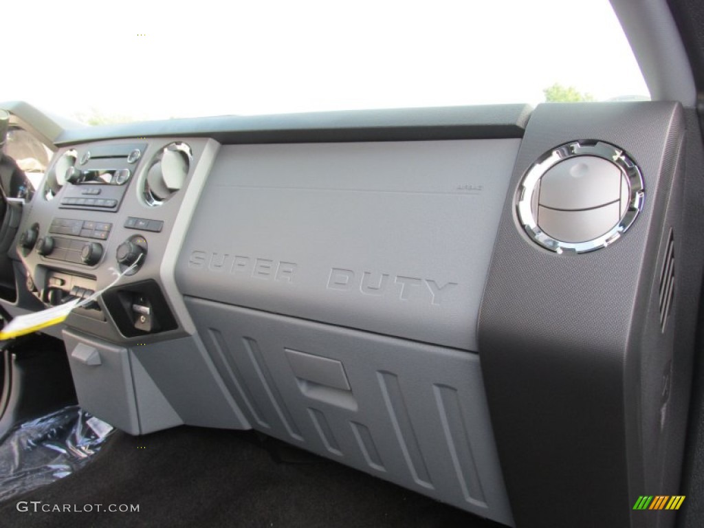 2015 F250 Super Duty XLT Crew Cab 4x4 - Magnetic / Steel photo #20