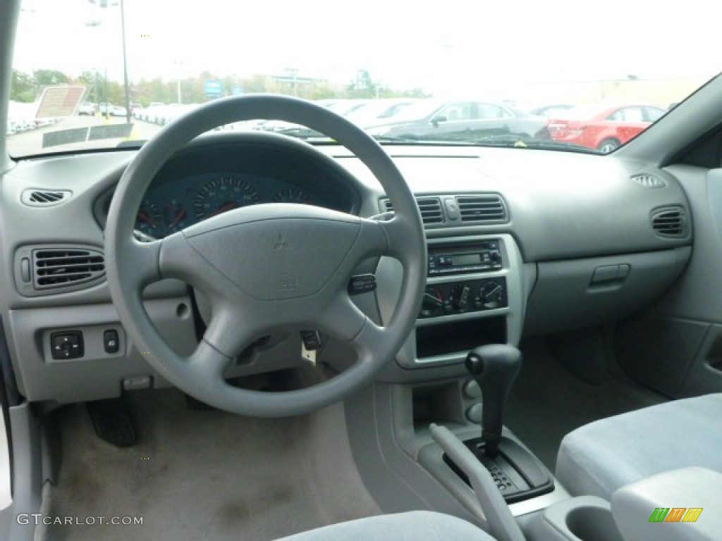 2003 Galant ES - Dover White Pearl / Gray photo #10