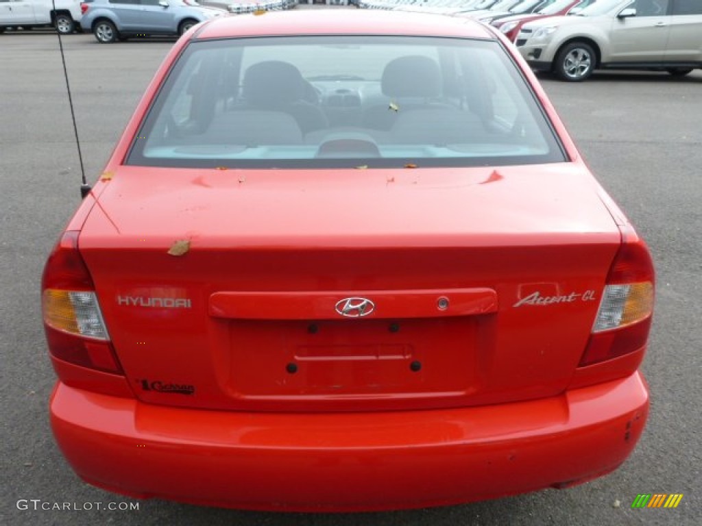 2002 Accent GL Sedan - Retro Red / Gray photo #3