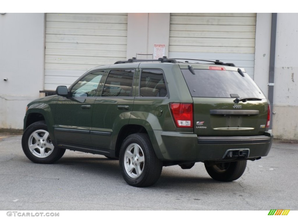 2008 Grand Cherokee Laredo - Olive Green Metallic / Dark Slate Gray photo #26
