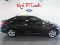 Tuxedo Black - Focus SE Sedan Photo No. 9