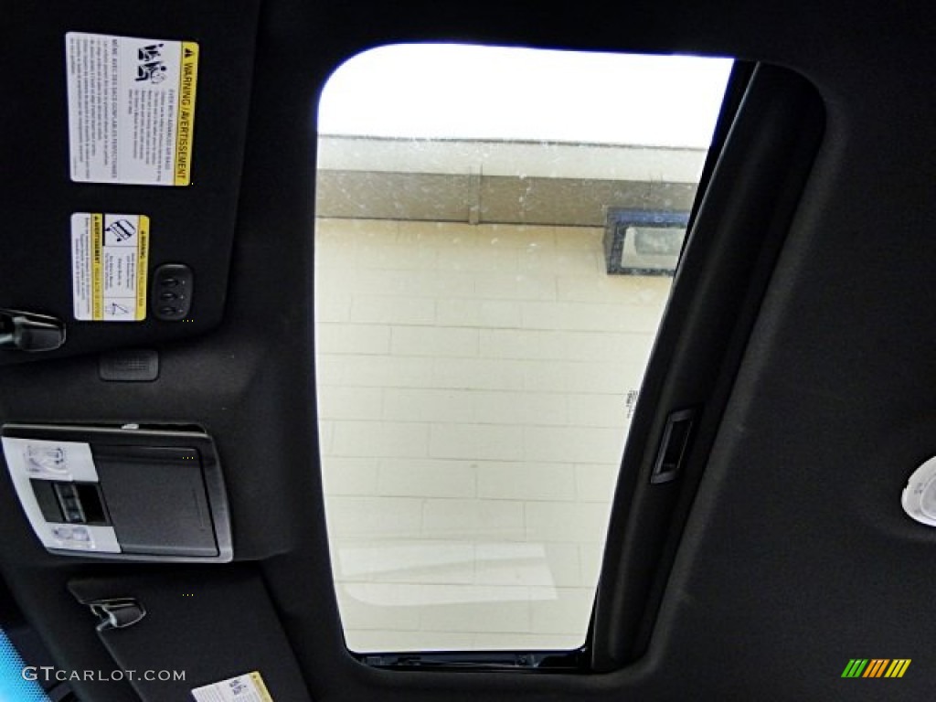 2010 F150 Harley-Davidson SuperCrew - Tuxedo Black / Harley Davidson Lava Red/Black photo #25