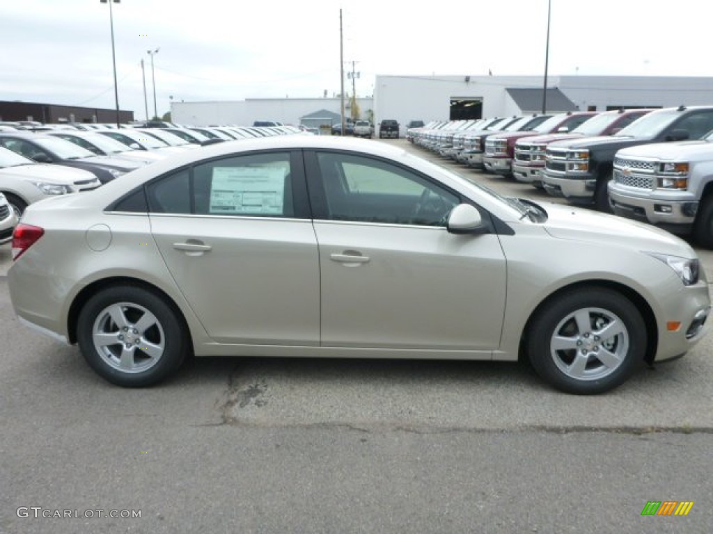 Champagne Silver Metallic 2015 Chevrolet Cruze LT Exterior Photo #98168106