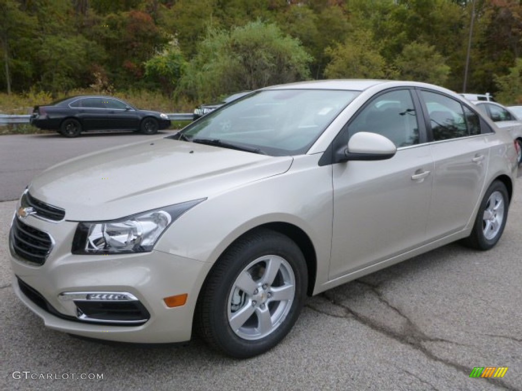 Champagne Silver Metallic 2015 Chevrolet Cruze LT Exterior Photo #98168441