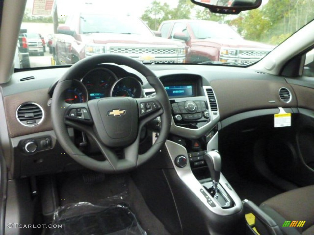 2015 Chevrolet Cruze LT Dashboard Photos