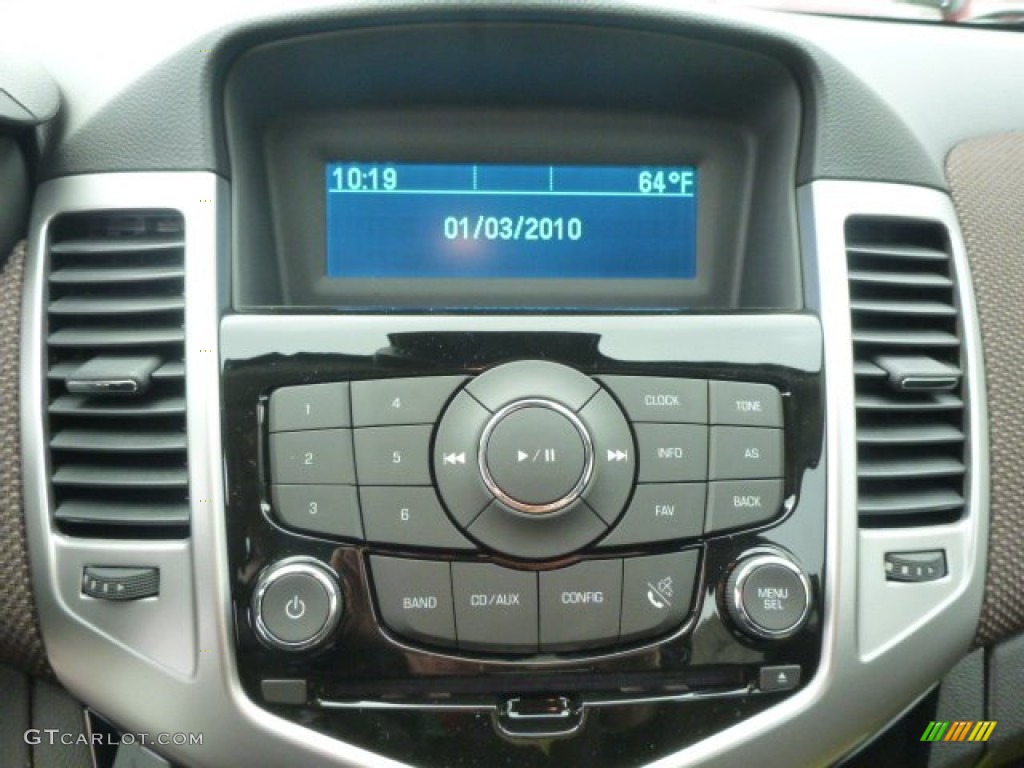 2015 Chevrolet Cruze LT Controls Photo #98168816