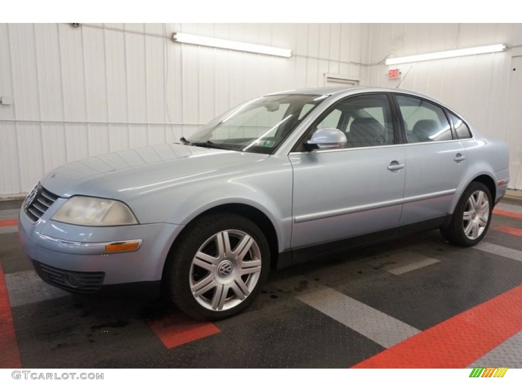 2005 Passat GLX Sedan - Blue Silver Metallic / Beige photo #2