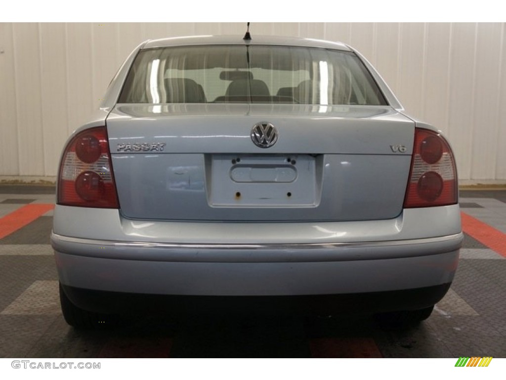 2005 Passat GLX Sedan - Blue Silver Metallic / Beige photo #9