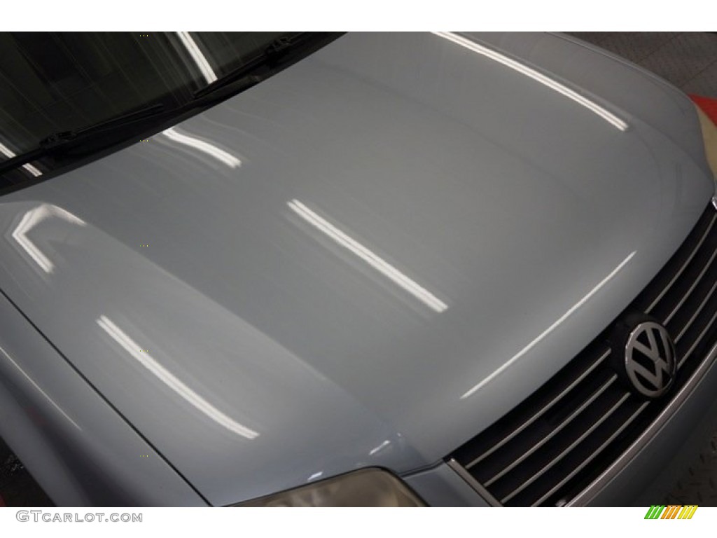 2005 Passat GLX Sedan - Blue Silver Metallic / Beige photo #39