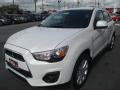 White - Outlander Sport ES Photo No. 3