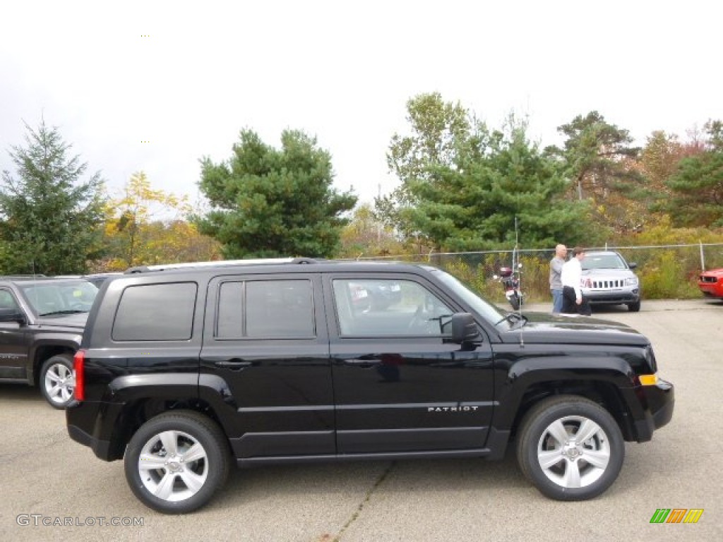 2015 Patriot Limited 4x4 - Black / Dark Slate Gray/Light Pebble Beige photo #5