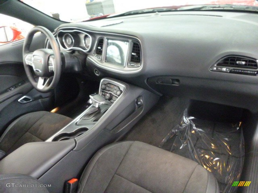 2015 Dodge Challenger R/T Plus Black Dashboard Photo #98187393