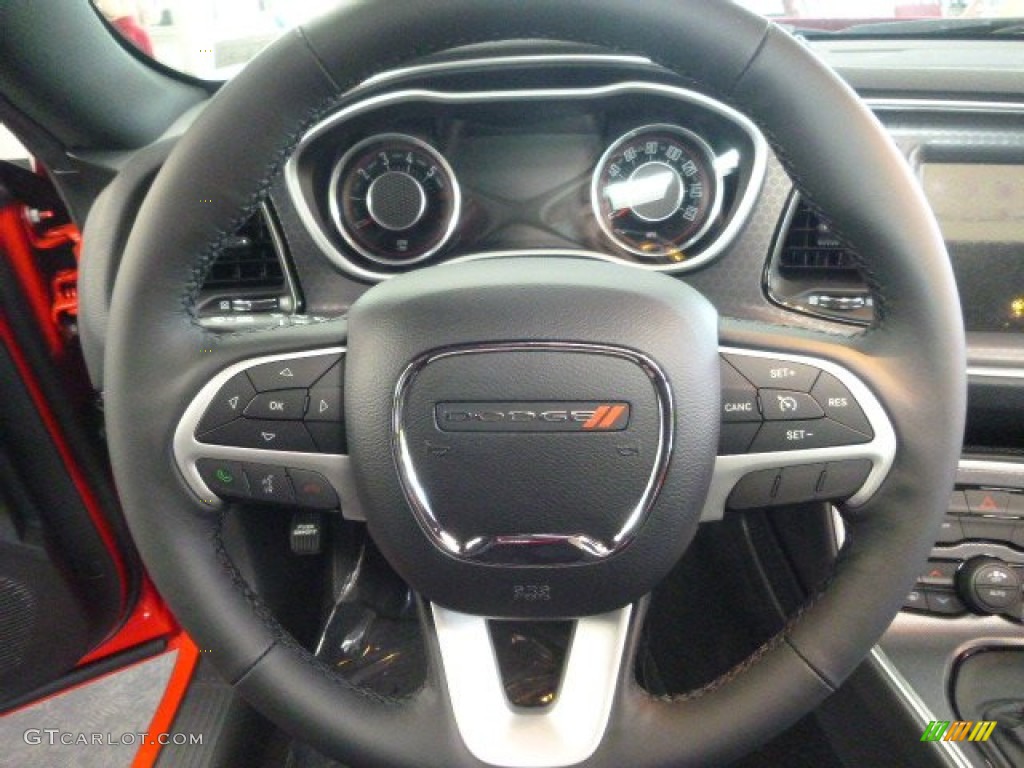 2015 Dodge Challenger R/T Plus Steering Wheel Photos