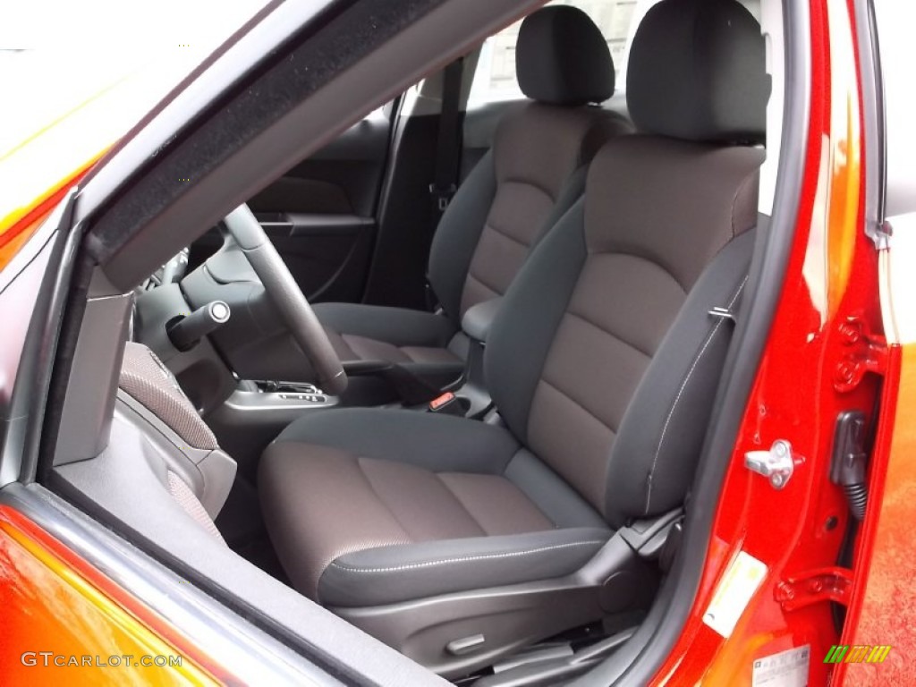 2015 Chevrolet Cruze LT Front Seat Photo #98187972
