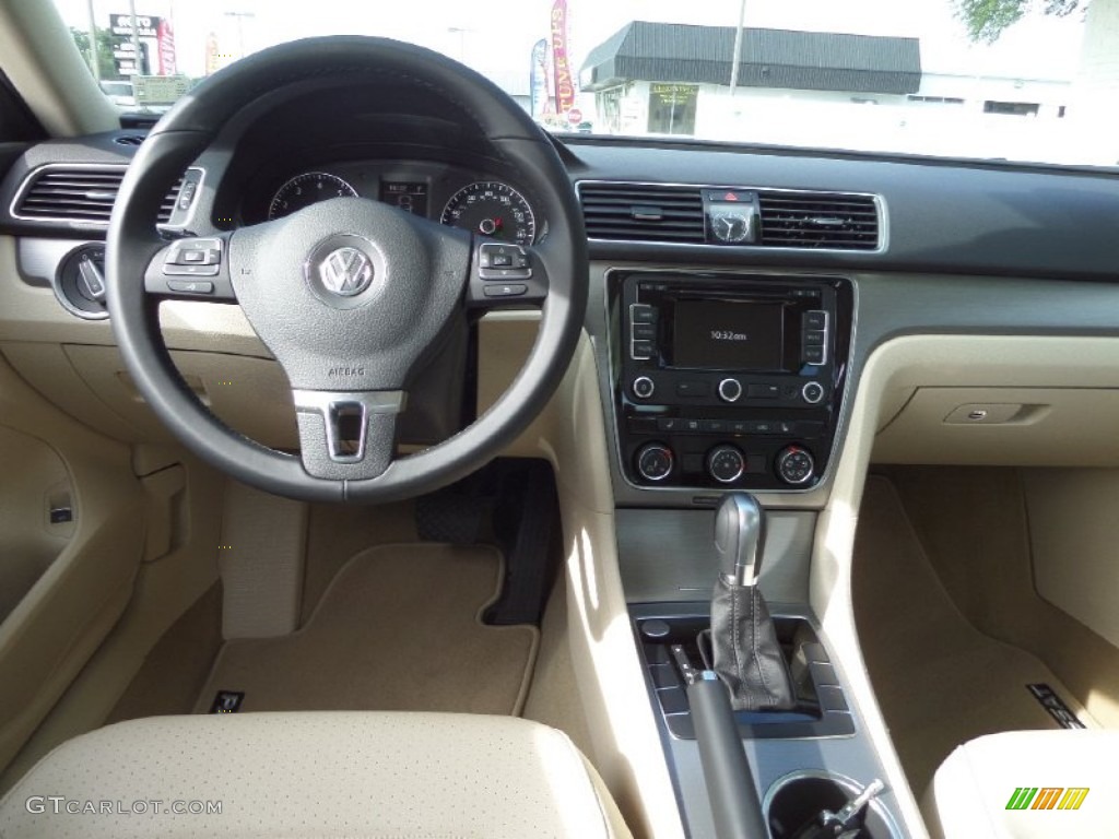 Cornsilk Beige Interior 2014 Volkswagen Passat 1.8T SE Photo #98188962