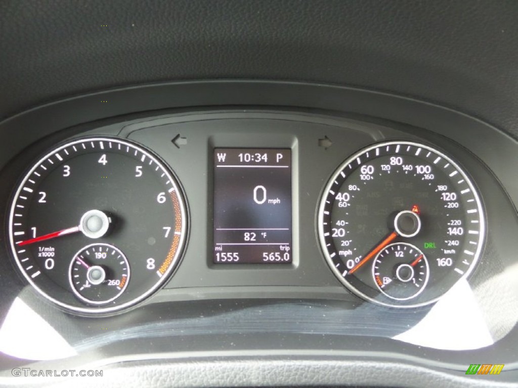2014 Volkswagen Passat 1.8T SE Gauges Photo #98188989