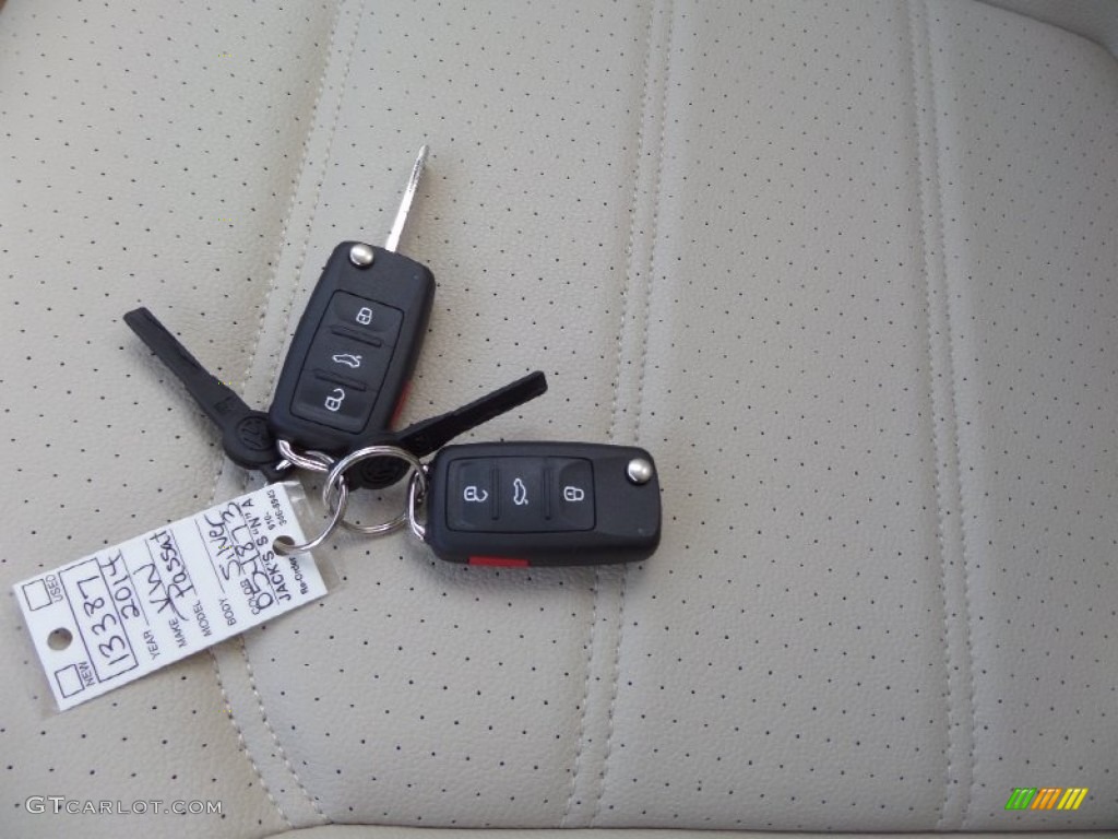 2014 Volkswagen Passat 1.8T SE Keys Photo #98189094
