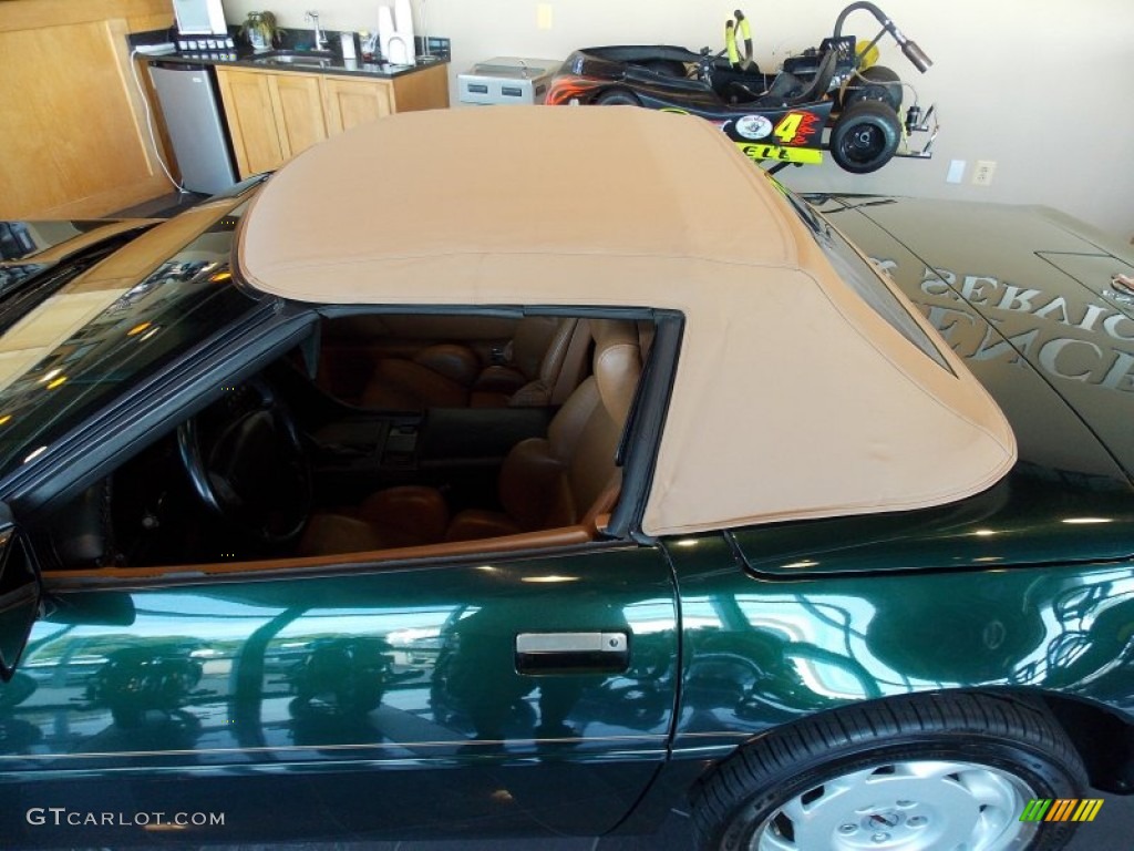 1991 Corvette Convertible - Polo Green Metallic / Saddle photo #4
