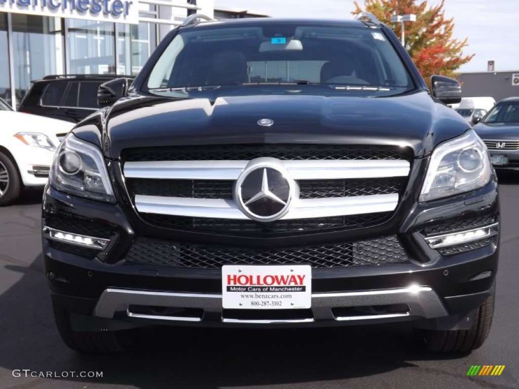 2015 GL 350 BlueTEC 4Matic - Obsidian Black Metallic / Black photo #2