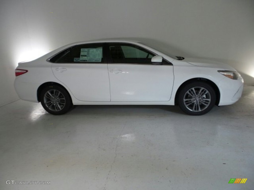 2015 Camry SE - Super White / Black photo #1