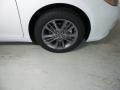 2015 Super White Toyota Camry SE  photo #15